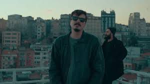 Dünya Gül Bana-cover