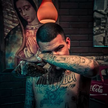 Dealer-cover