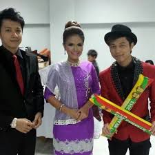 အင္းေလးမွာရြာတဲ့မိုး-cover