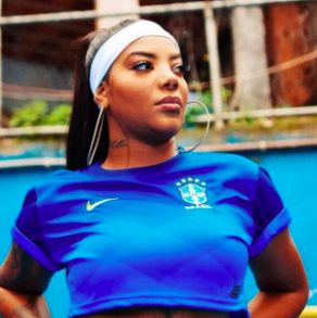 Rainha Da Favela-cover