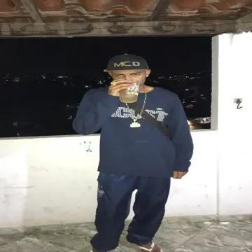 coveImg