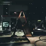 Domino-cover