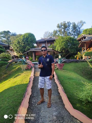 Menulusuri rindu
