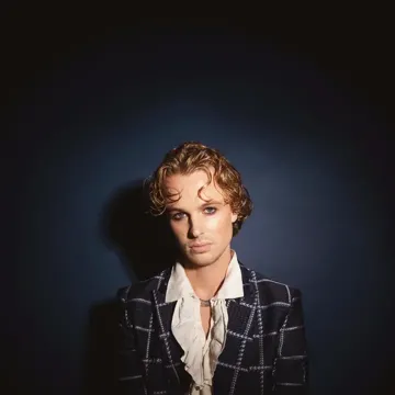 Love Me Again-cover