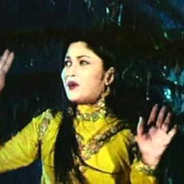 প্রেমে পরেছে মন
