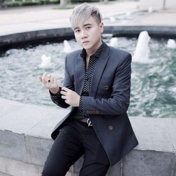 Như Người Xa Lạ-cover