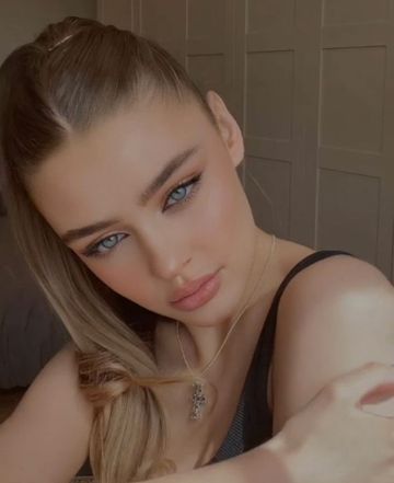 𝑯𝒂𝒏𝒆𝒆𝒏❥