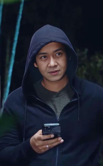 BERLAYAR TAK BERTEPIAN AMS-cover
