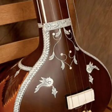 Scale C Tanpura-cover