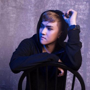 Nỗi Đau Từ Một Người Đến Sau