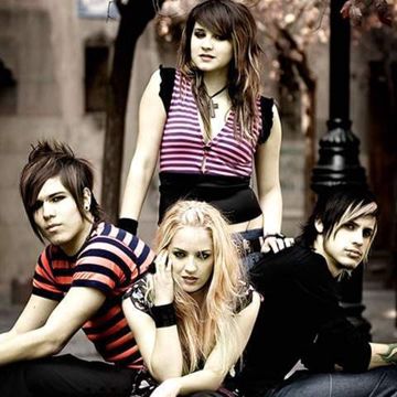 kudai-disfraz-cover-image