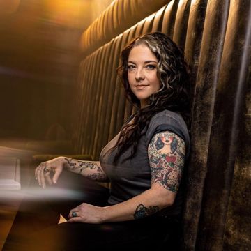 light on in the kitchen [ashley mcbryde]-cover