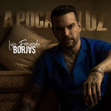 A Poca Luz-cover