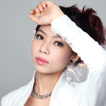 trng-vn-ng-tnh-phi-pha-valkyrian-cover-image