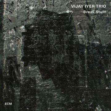 udalum intha uyirum-cover