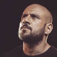 دور بنفسك جوة نفسك