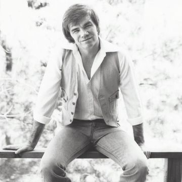 Tell Laura I Love Her