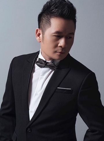 Khoảnh Khắc-cover