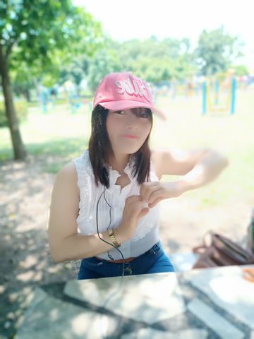 tsis tau koj tsis tsim nyog