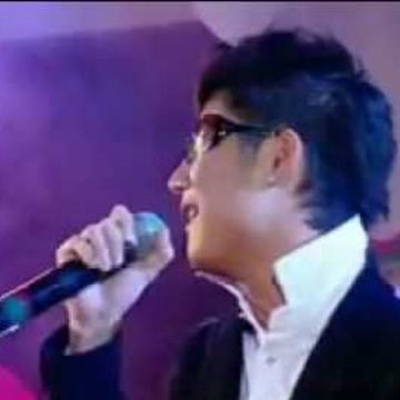 ရင္မွာ အရင္အတိုင္း