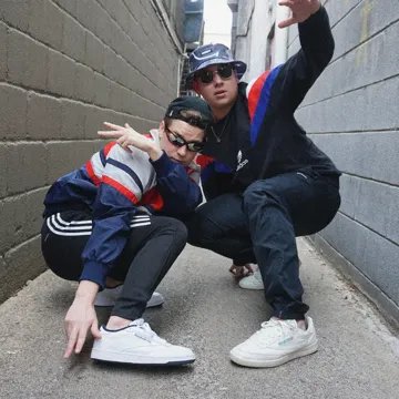 coveImg