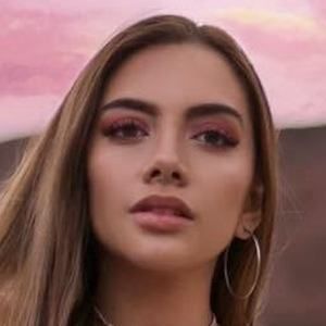 SEÑORITA (Español)
