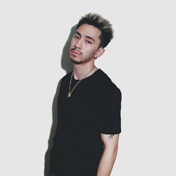 HIT ME UP-cover