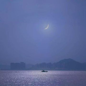 房间里开始下起雨-cover