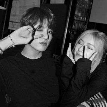 2U (jungkook and rose)-cover