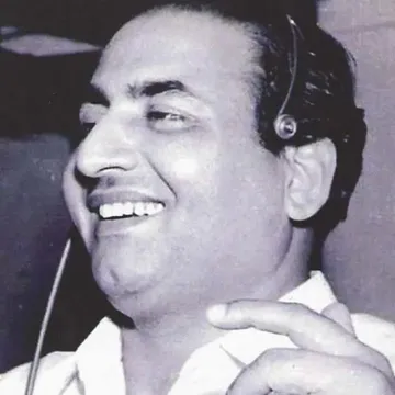 Bikhra Hai Rang Tera