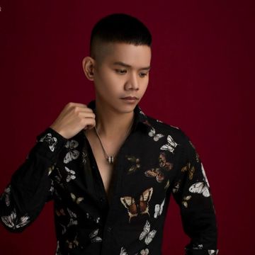 Lạc Chốn Hồng Trần