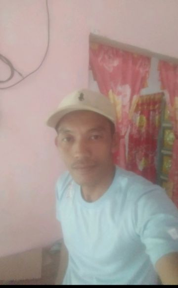 coveImg