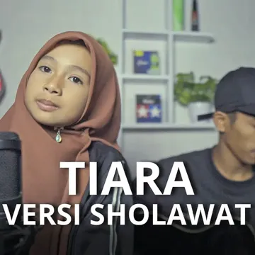 Tiara Versi Religi