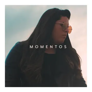 Momentos-cover