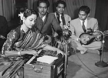 Aye Dil Mujhe Bata De-cover