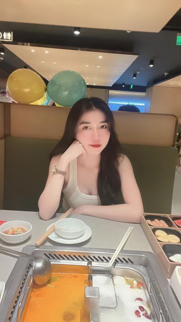 uyenuyen-cm-t-cu-nghe-kiu-chi-cover-image