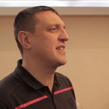 Апрель