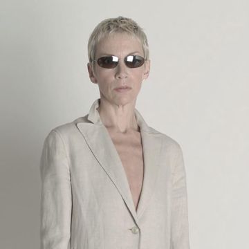 annie-lennox-a-thousand-beautiful-things-cover-image
