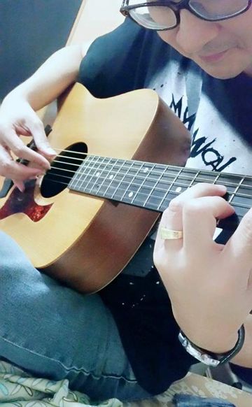 Moon River (Acoustic) by Kornchawit-cover