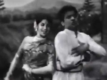 Kunguma Poove Konjum Puraave-cover