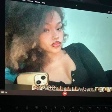 internet girl-cover