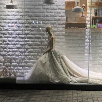coveImg
