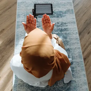 coveImg