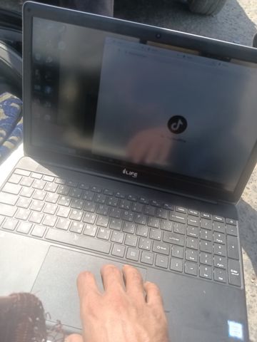 coveImg