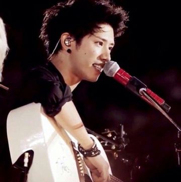Thousand MiLes Accoustic Version-cover