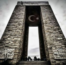 Çanakkale İçinde