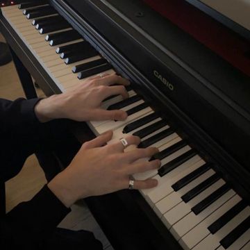 TAPI TAHUKAH KAMU (acoustik piano )