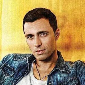 Bu Kız Beni Görmeli-cover