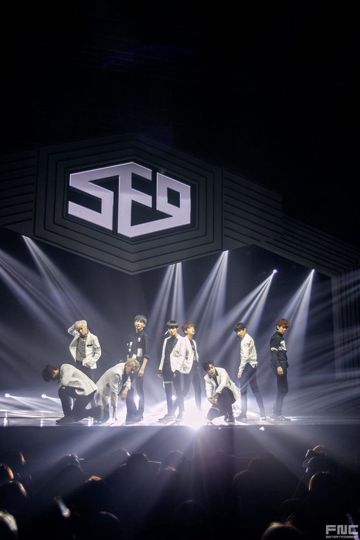 Love again[Sf9] guitar