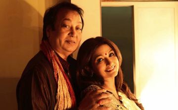 Aao Aise Mohabat Karen-cover